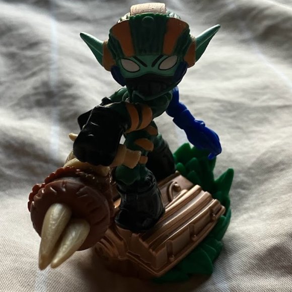 Skylanders Superchargers Sure Shot Stealth Elf - Picture 5 of 5